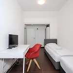 Komfortable 2-zimmer-ferienwohnung Mit Separatem Eingang Und Highspeed Wlan شقة بادربورن
