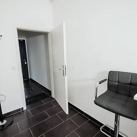 Appartement Komfortable 2-zimmer-ferienwohnung Mit Separatem Eingang Und Highspeed Wlan